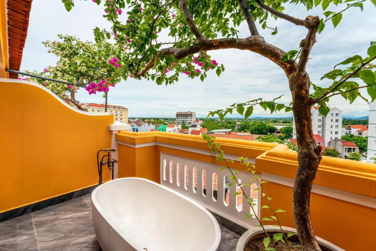Senior Suite with Balcony