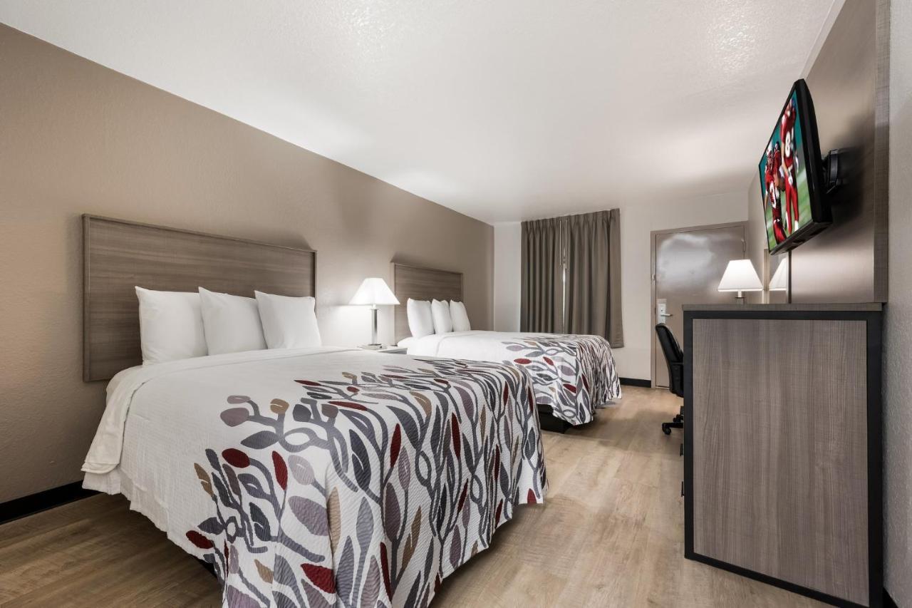 Renovated Deluxe Room Two Double Beds Non-Smoking