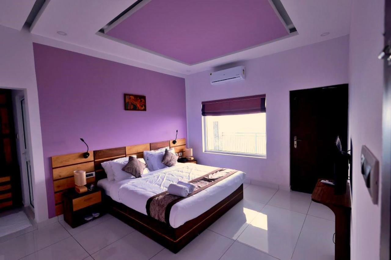 Junior Suite with Balcony