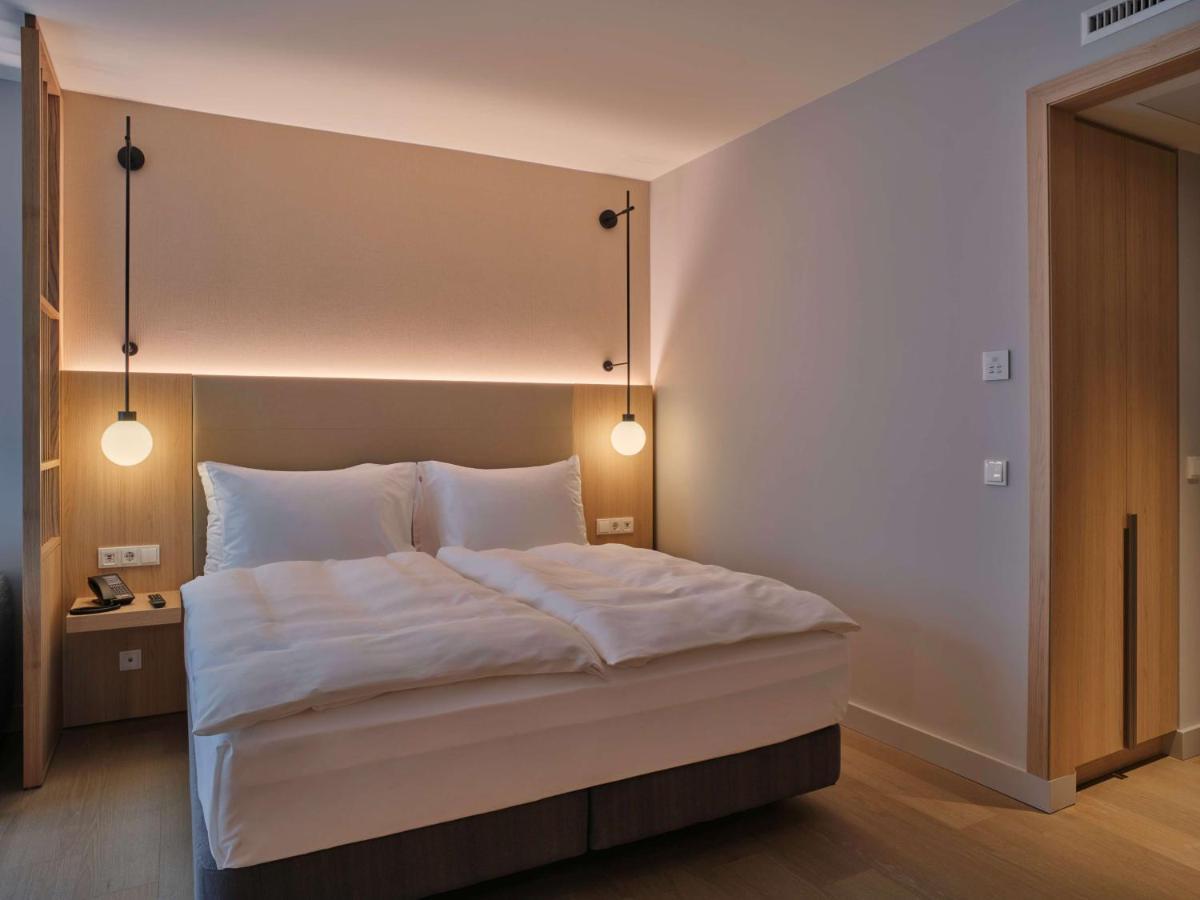 Two-Bedroom Apartment,1384853666:JPEG