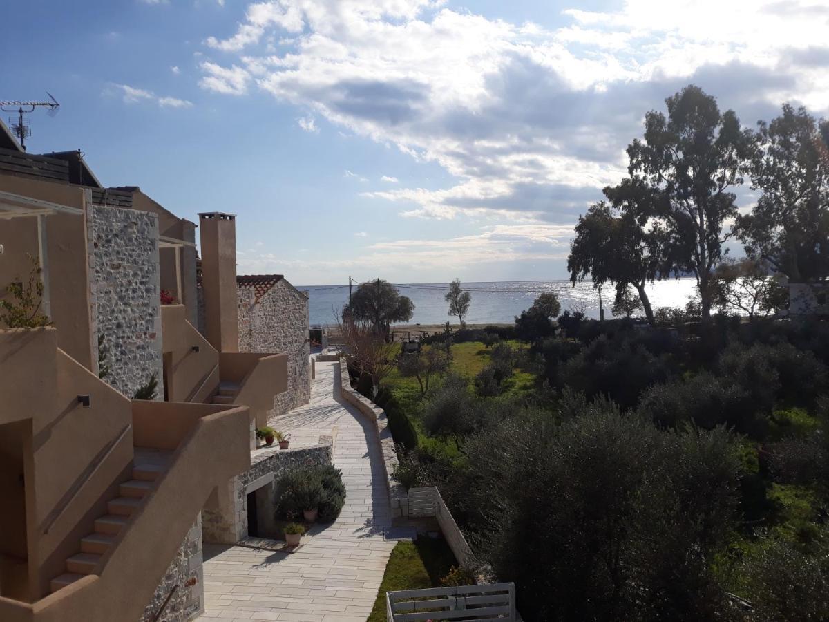 Deluxe Room with sea/side sea view