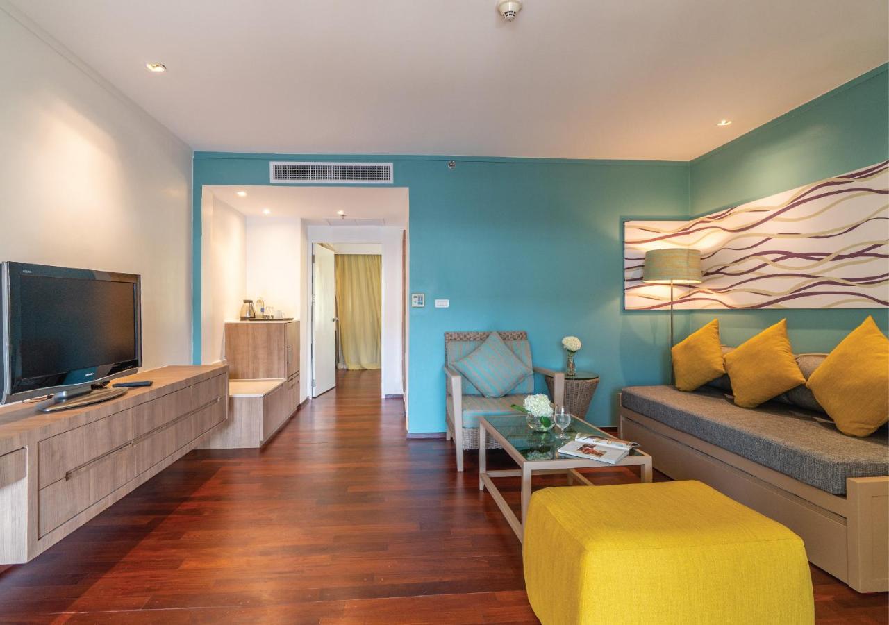 One-Bedroom Suite with Terrace