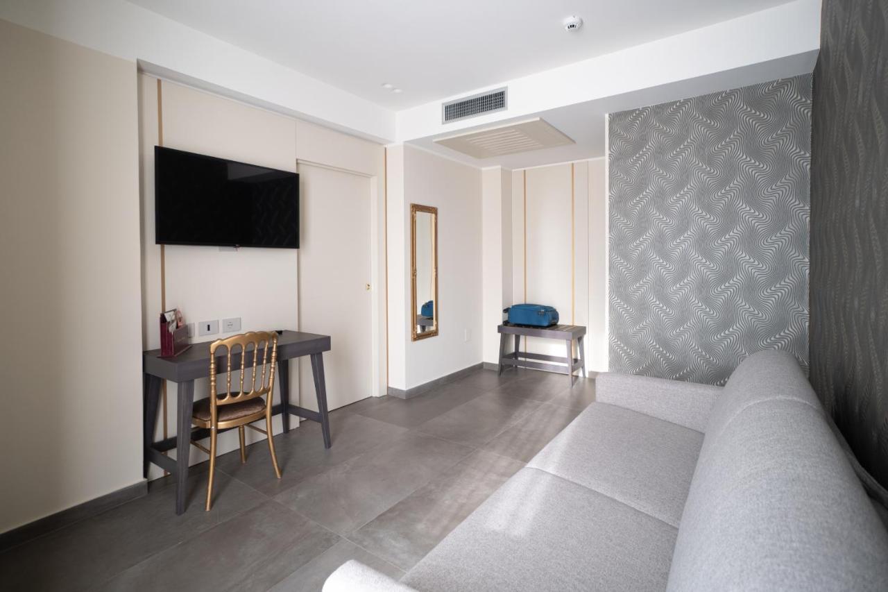 Superior Family Room