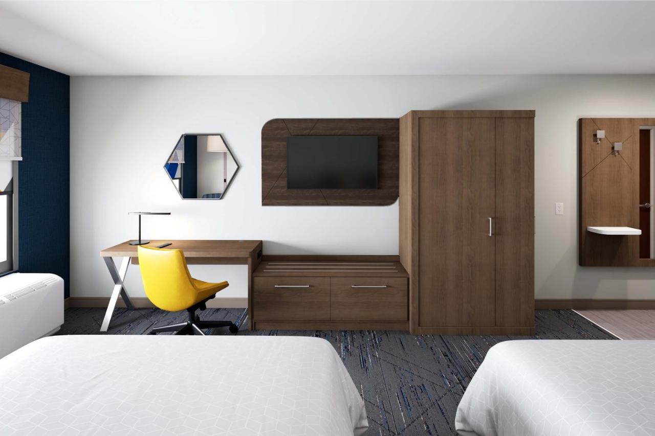 Standard Queen Room with Two Queen Beds