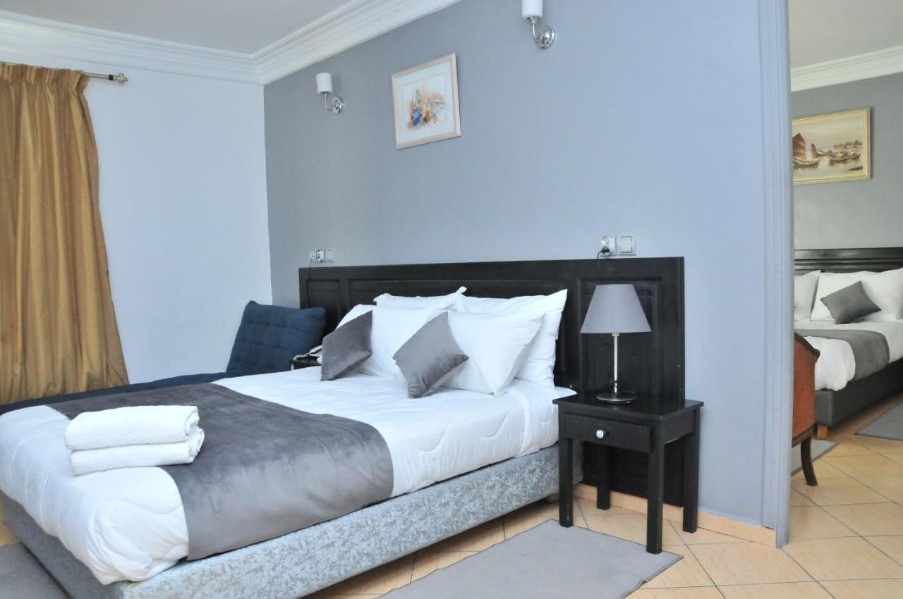 Triple Room,1321350808:JPEG