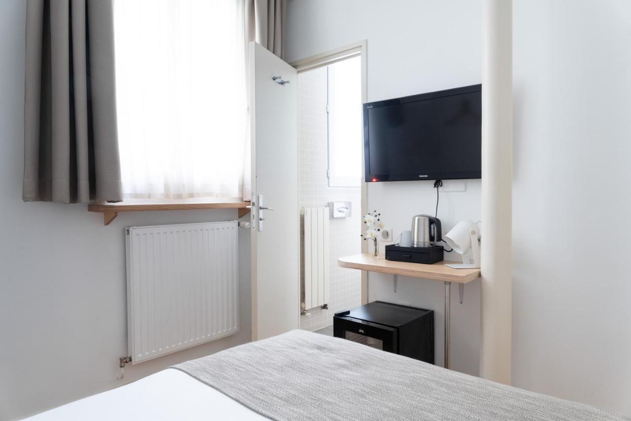 Connecting Room 2 Bedrooms