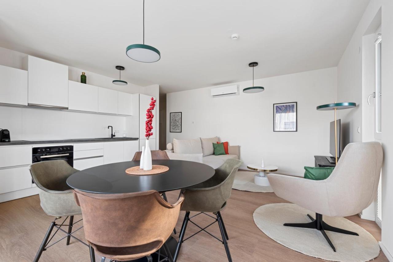 Apartment mit Balkon