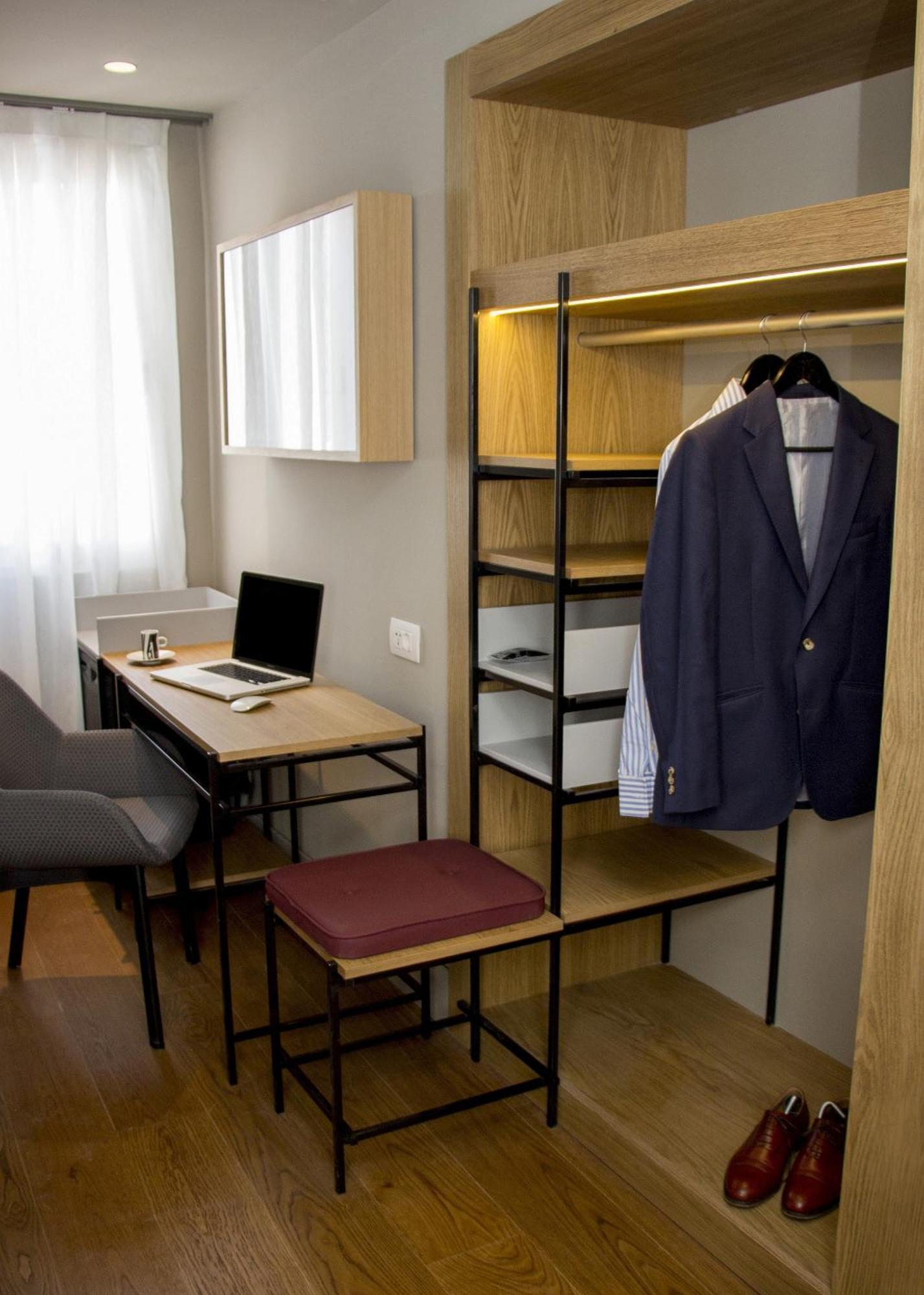 Double or Twin Room,433923648:JPEG