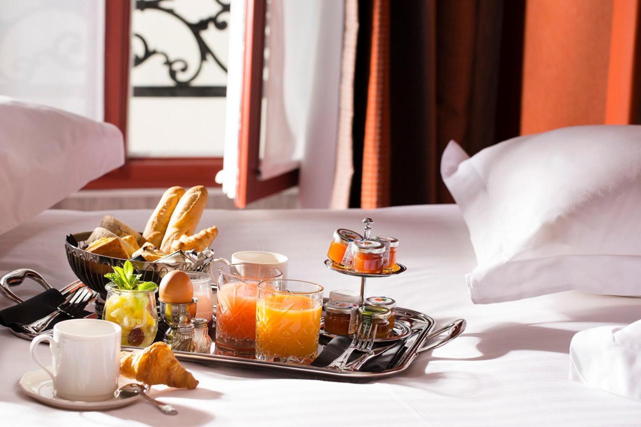 Superior Room balcony Private Hammam Access