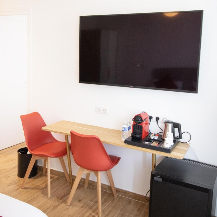 Two Interconnecting Twin Rooms