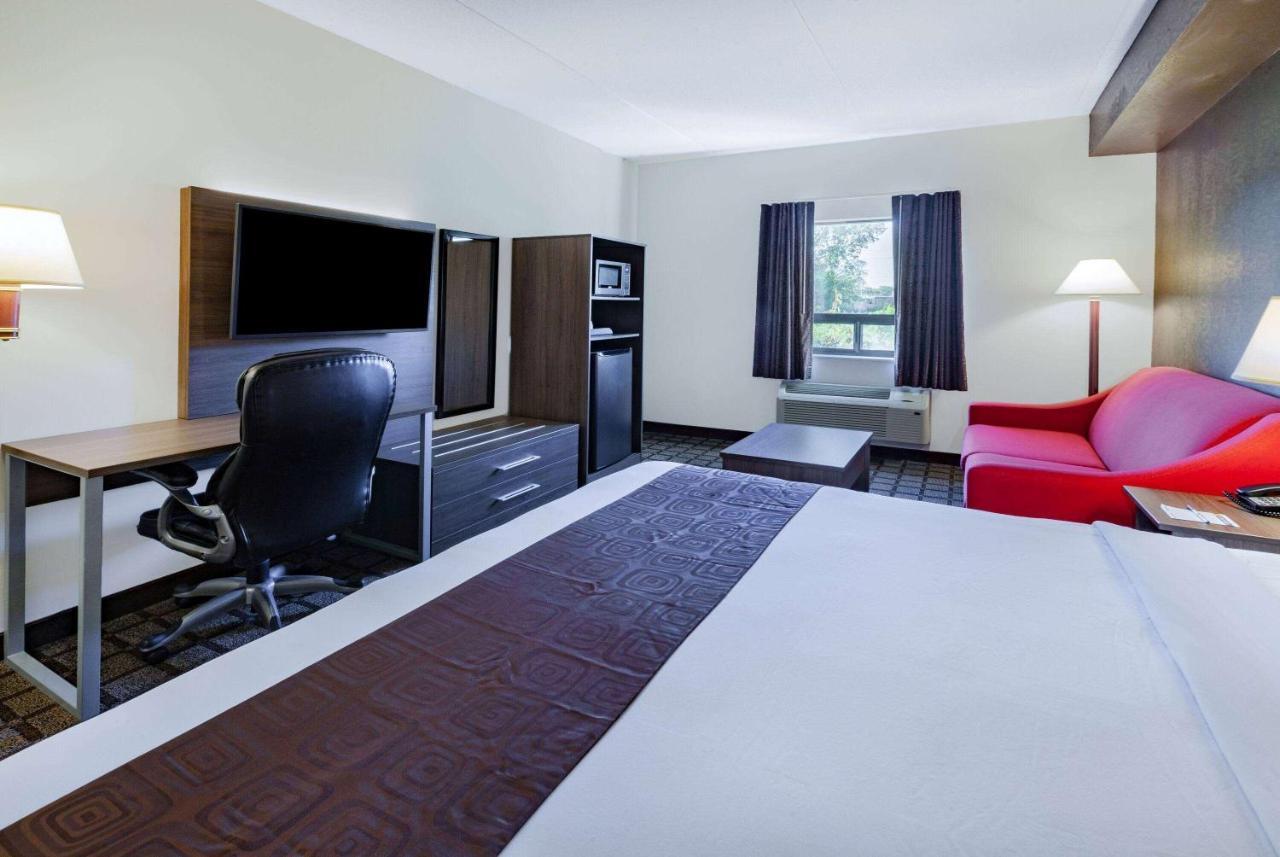 King Room - Non-Smoking