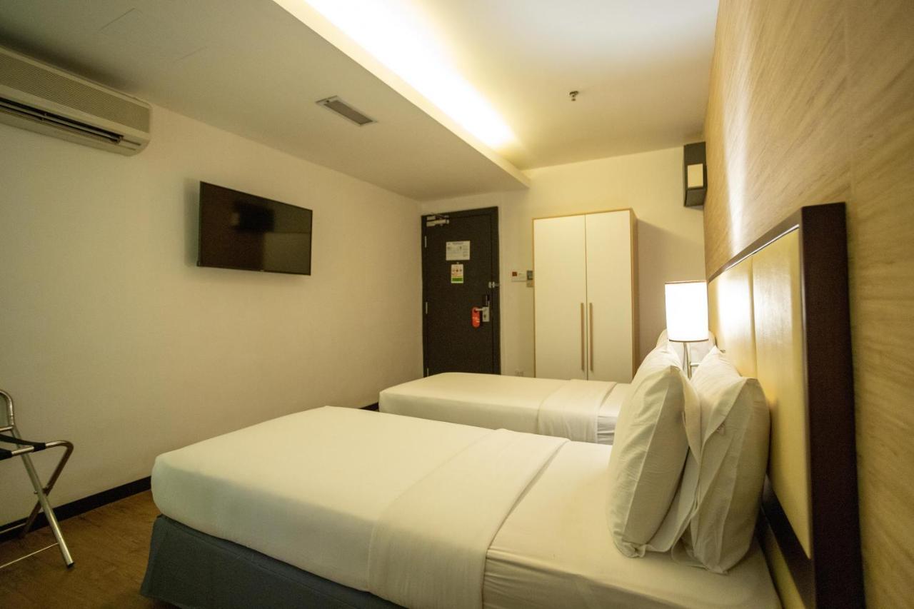 Club Twin Room