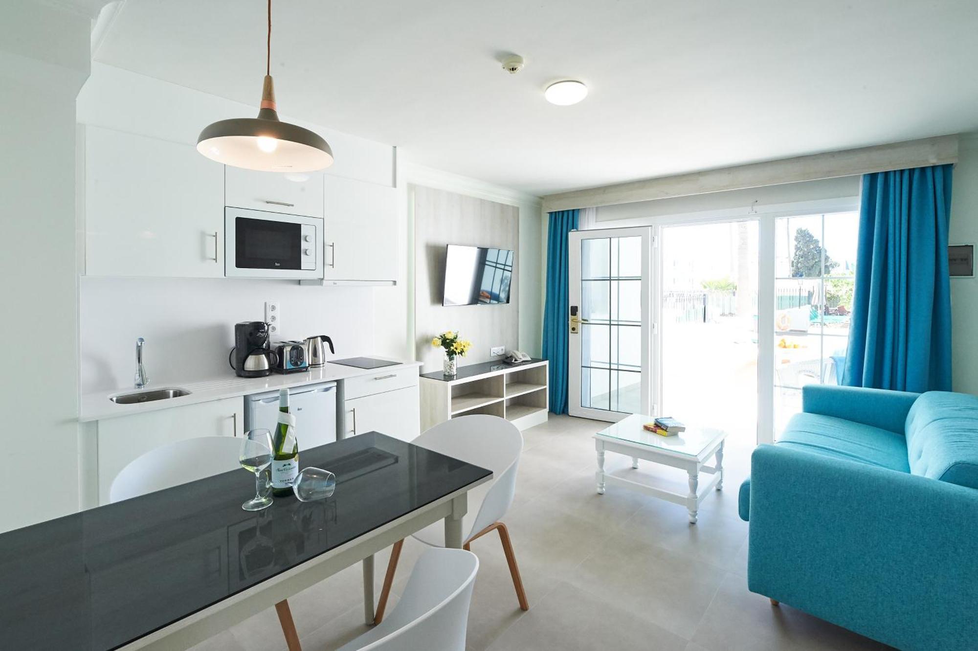 One-Bedroom Suite,1122843660:JPEG