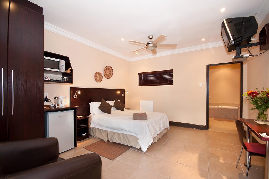 Double or Twin Room with Garden View