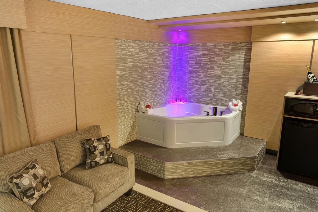 Suite Luna de Miel con bañera de hidromasaje