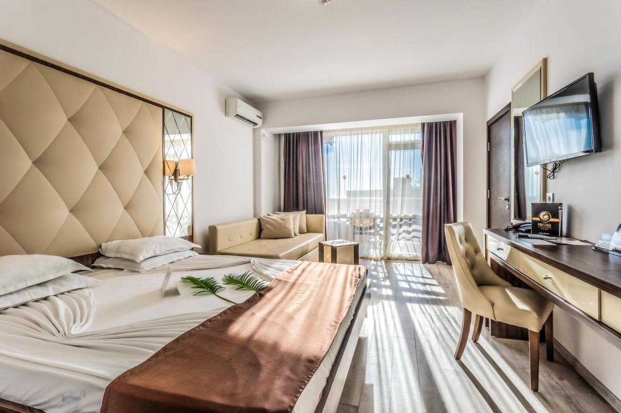 Deluxe Çift Kişilik veya İki Yataklı Oda - Balkonlu + Ücretsiz Park Yeri, Su Parkı Erişimli