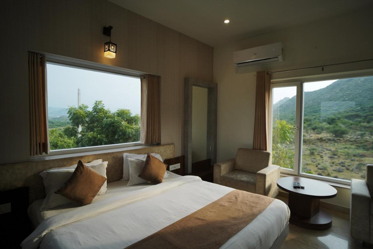 King Room with Garden View