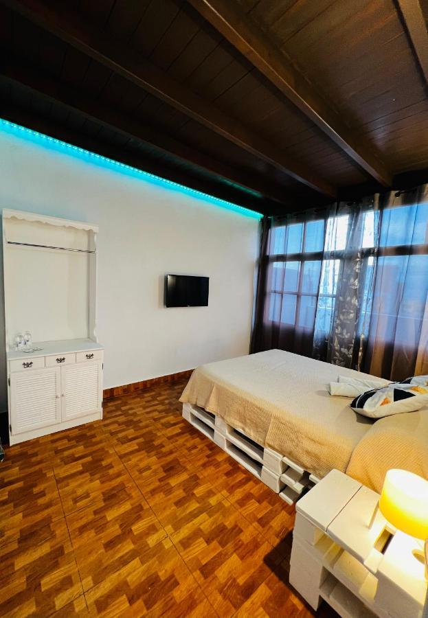 Habitación Doble Deluxe con balcón y vistas al mar