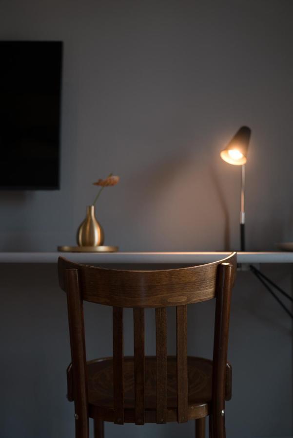Dreibettzimmer mit Gartenblick