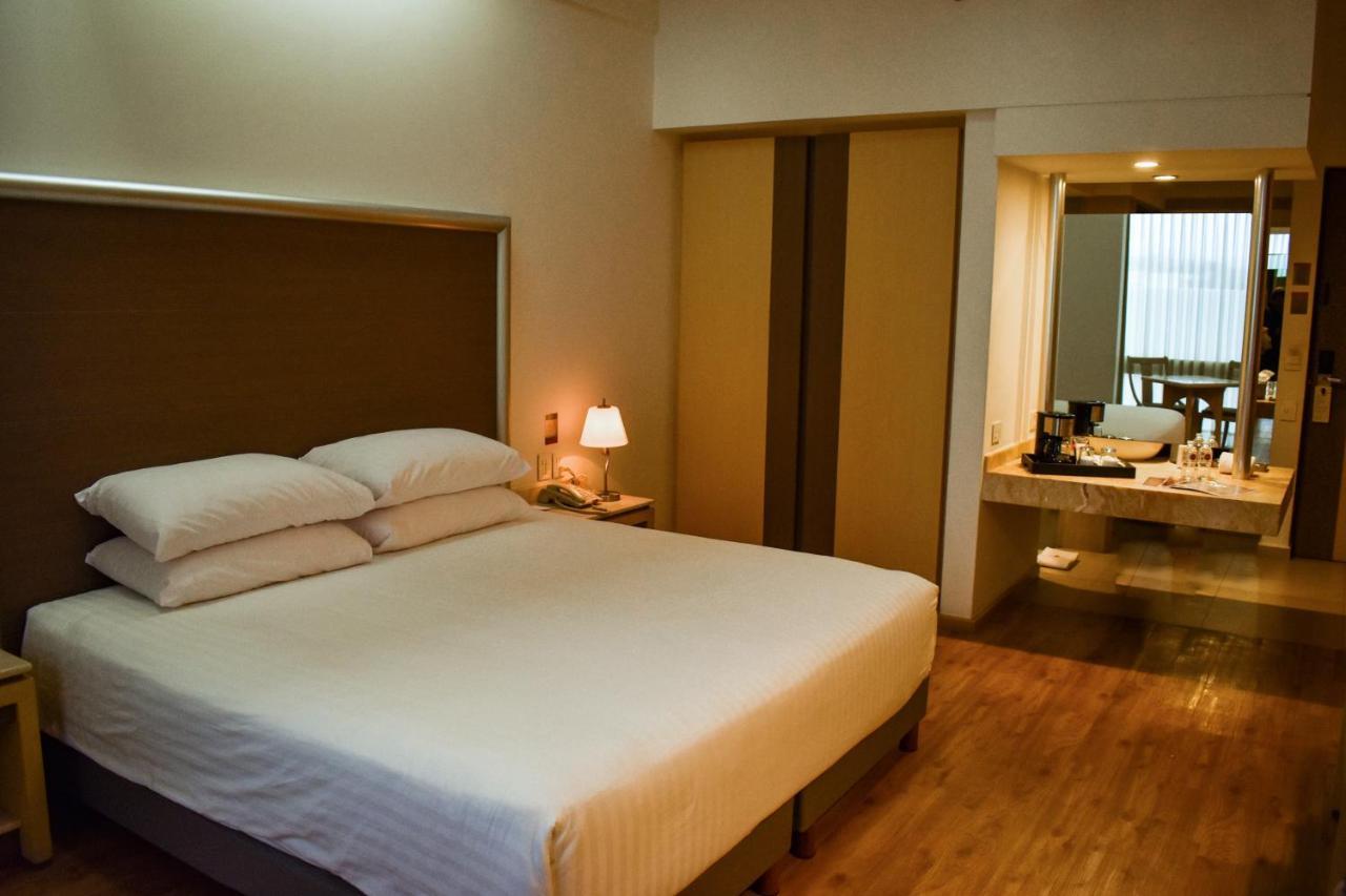 1 Kind Bed, Suite, Non-Smoking