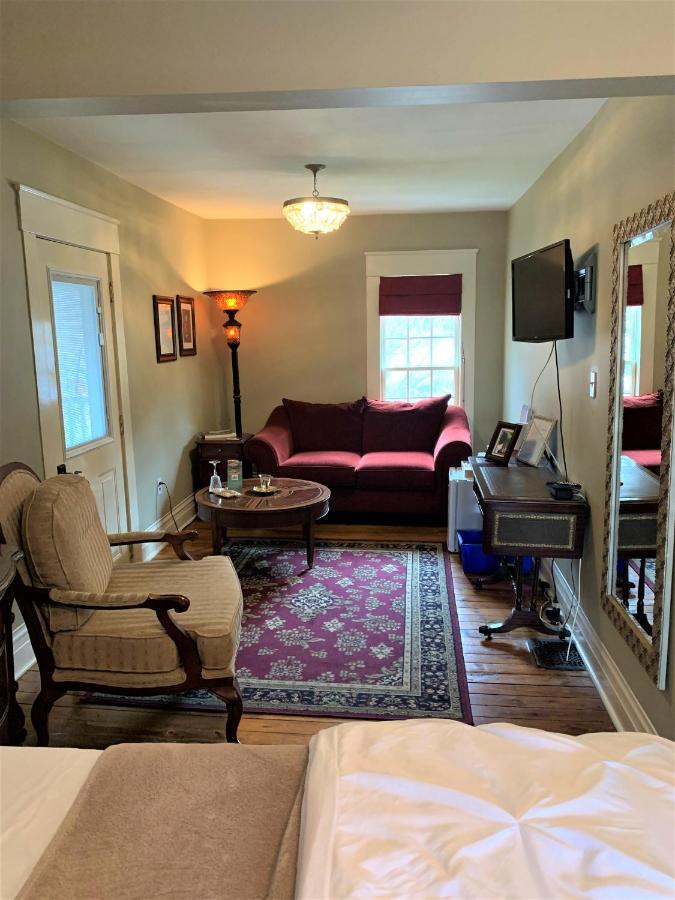 Queen Suite