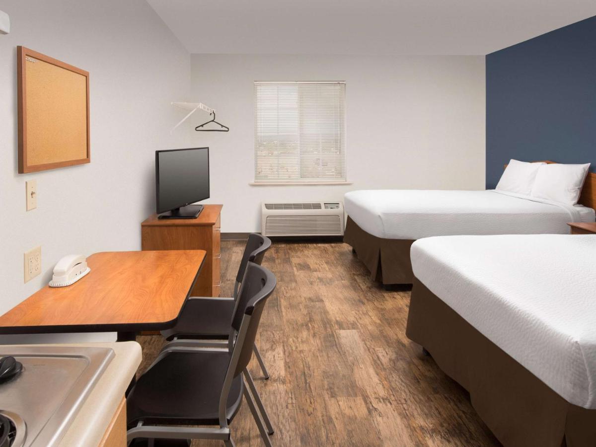 Double Room with Two Double Beds - Smoking