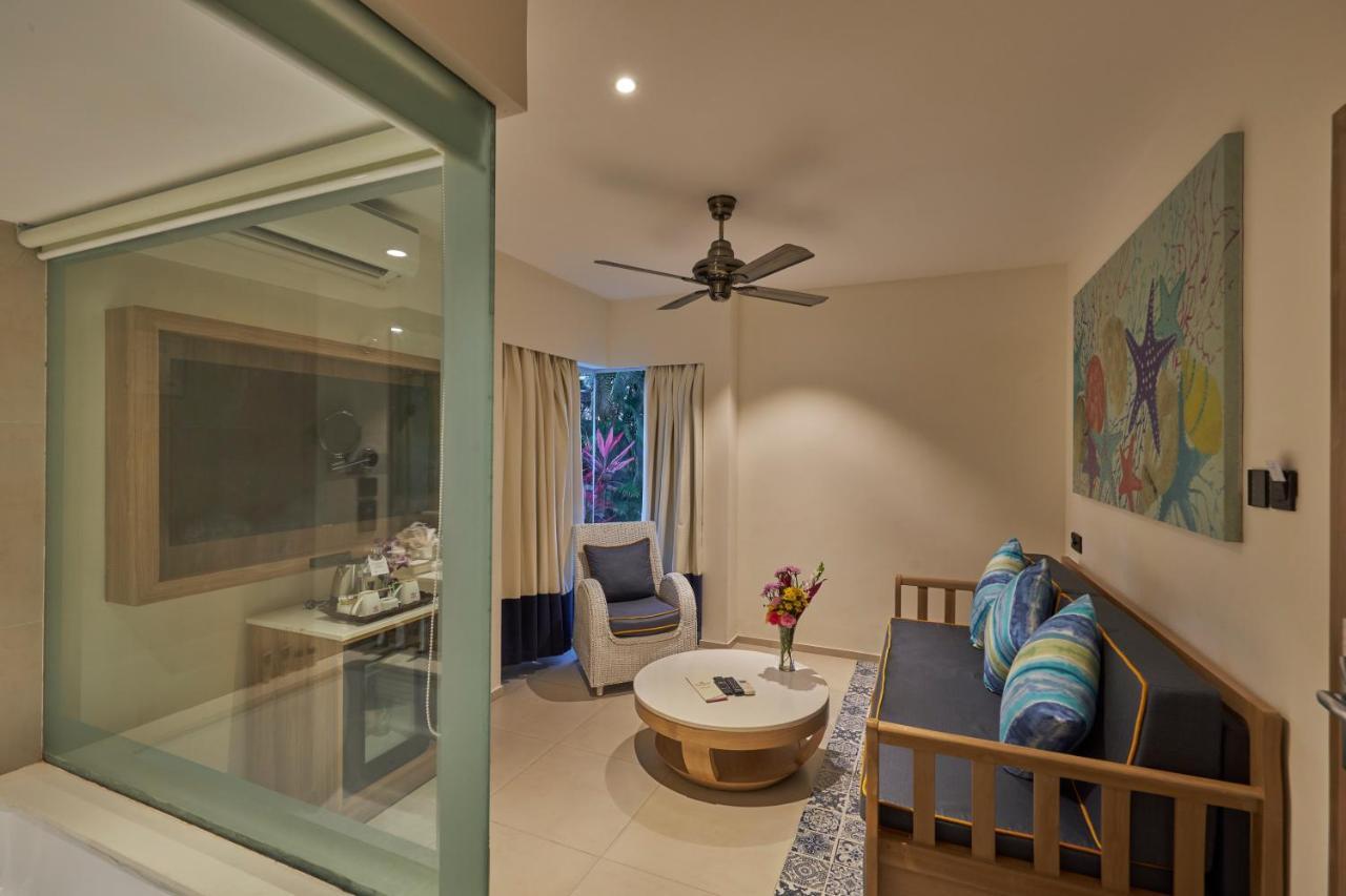 Suite with Private Pool