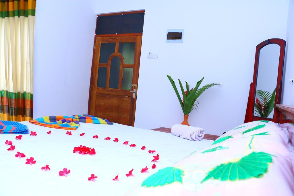 Deluxe Double Room (2 Adults + 1 Child)