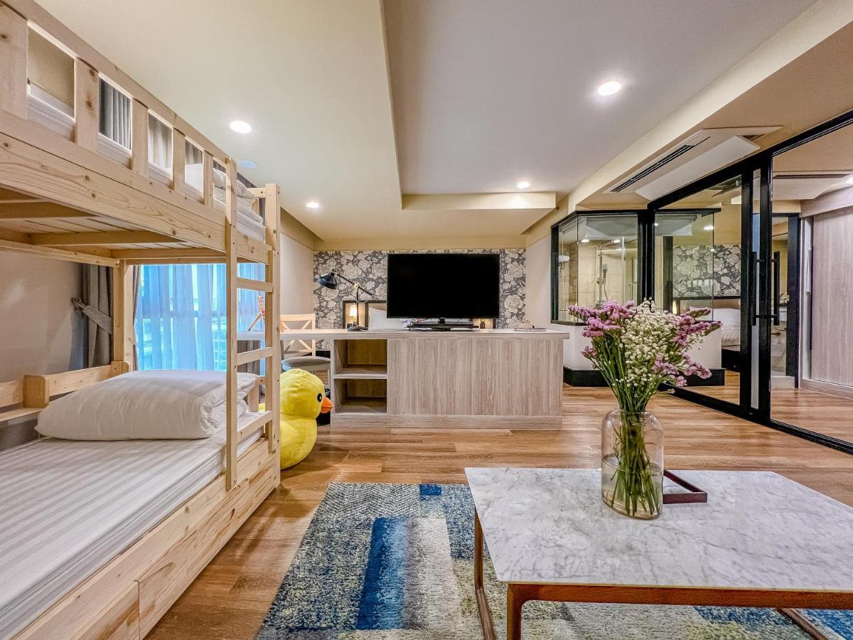 One-Bedroom Premier,1329024122:JPEG