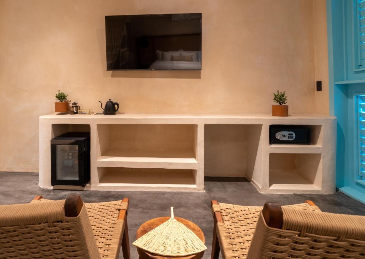 Superior King Suite