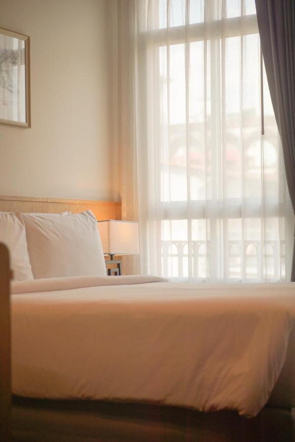 Superior Queen Room,1394092415:JPEG
