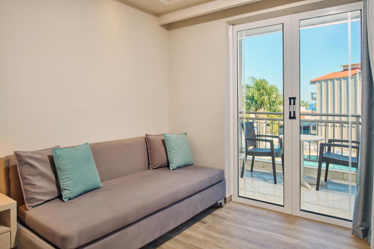 Comfort Kamer met Uitzicht op het Zwembad