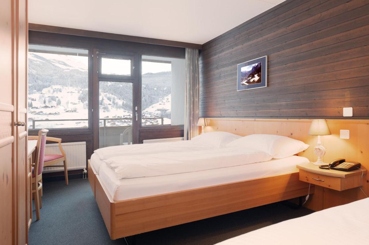 Triple Room Balcony Eiger View