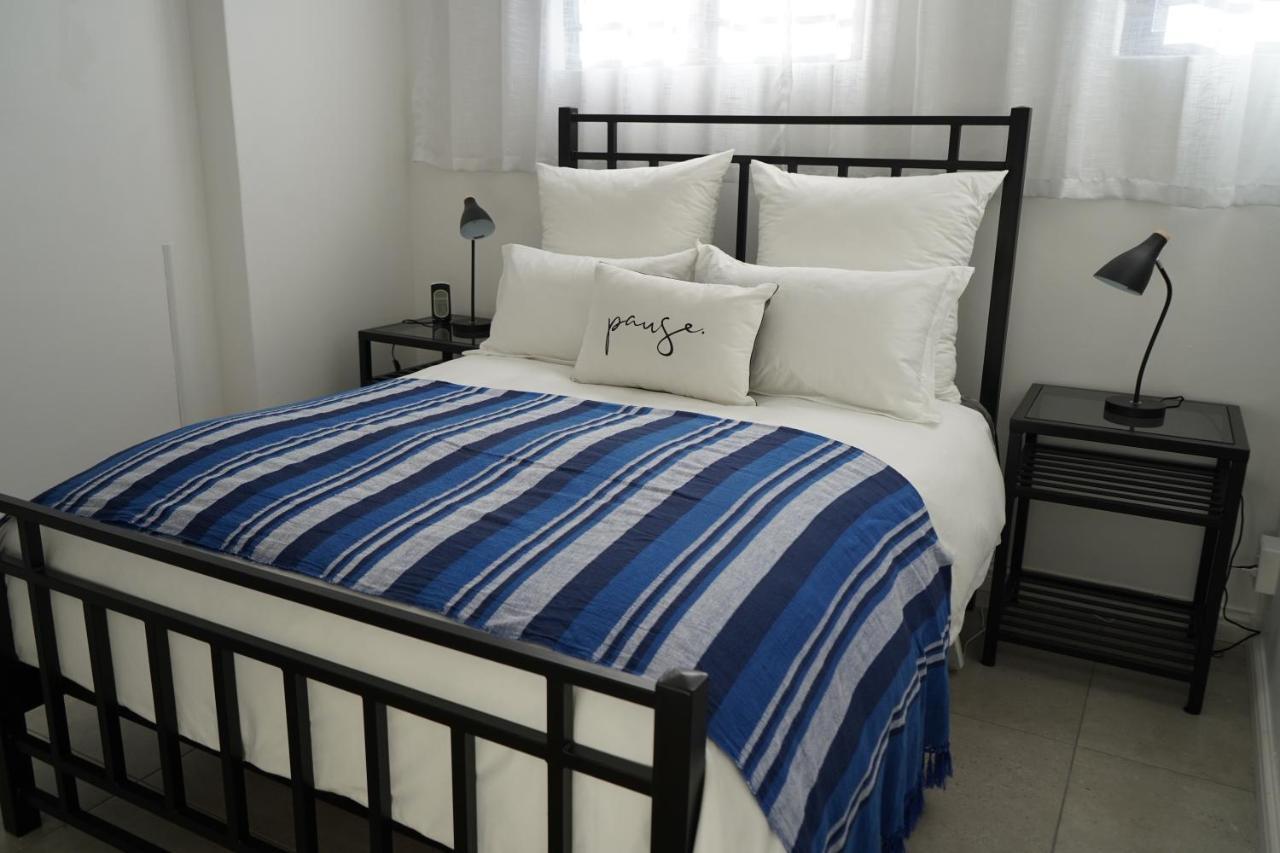 Double Room,1332455072:JPEG
