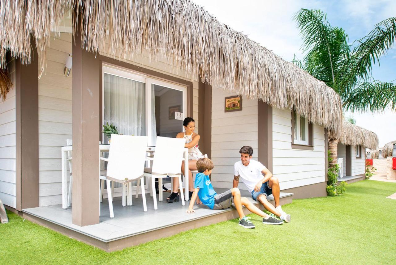 Bungalow Village Spa Included