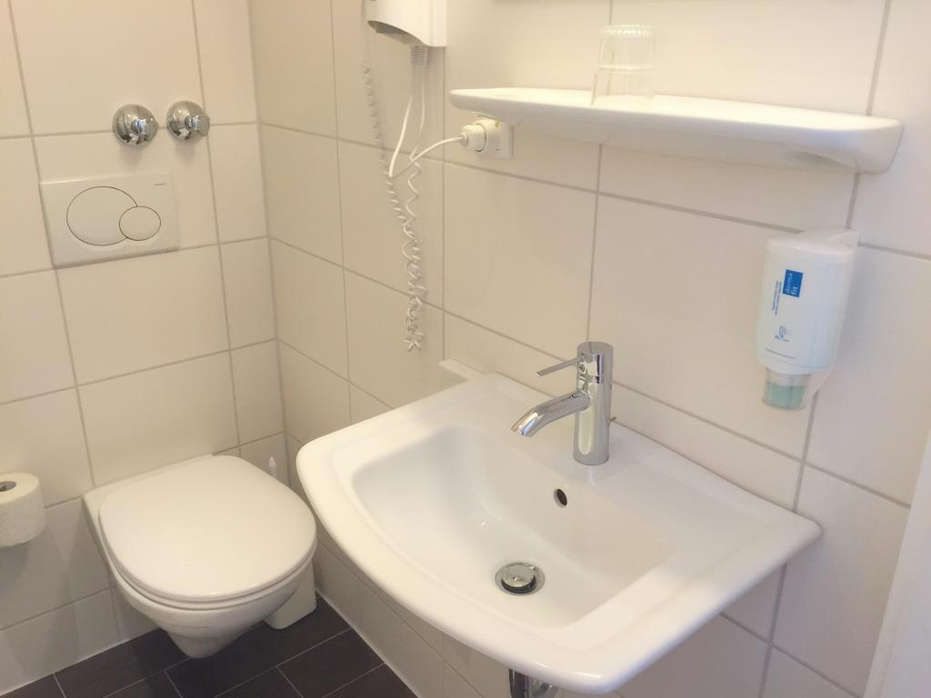 Comfort Single Room Nonsmoking,133278996:JPEG