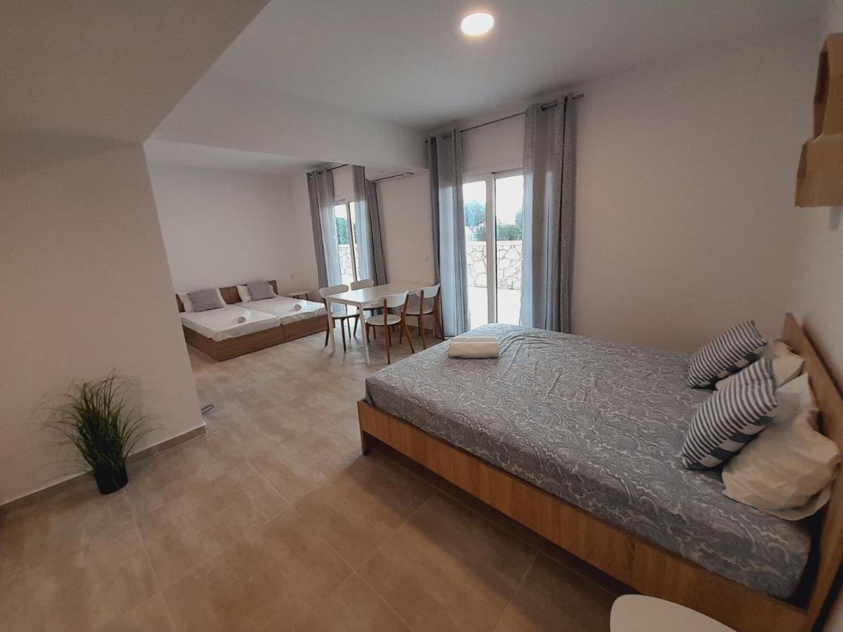 Apartment mit Terrasse