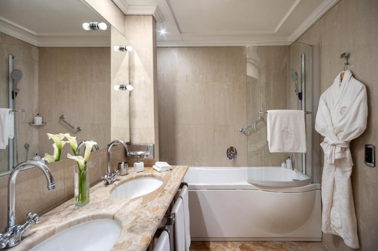 Deluxe Executive Double Lake View