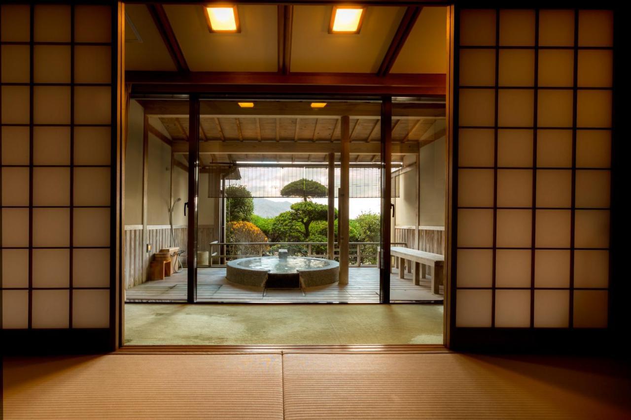 Japanese-Style Room Open-Air Bath