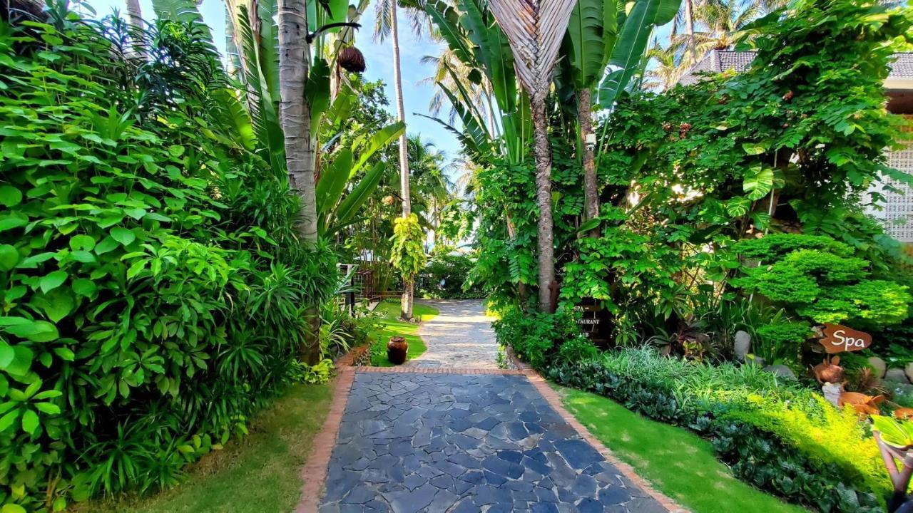 Sea Breeze Bungalow with Garden View,1359973523:JPEG