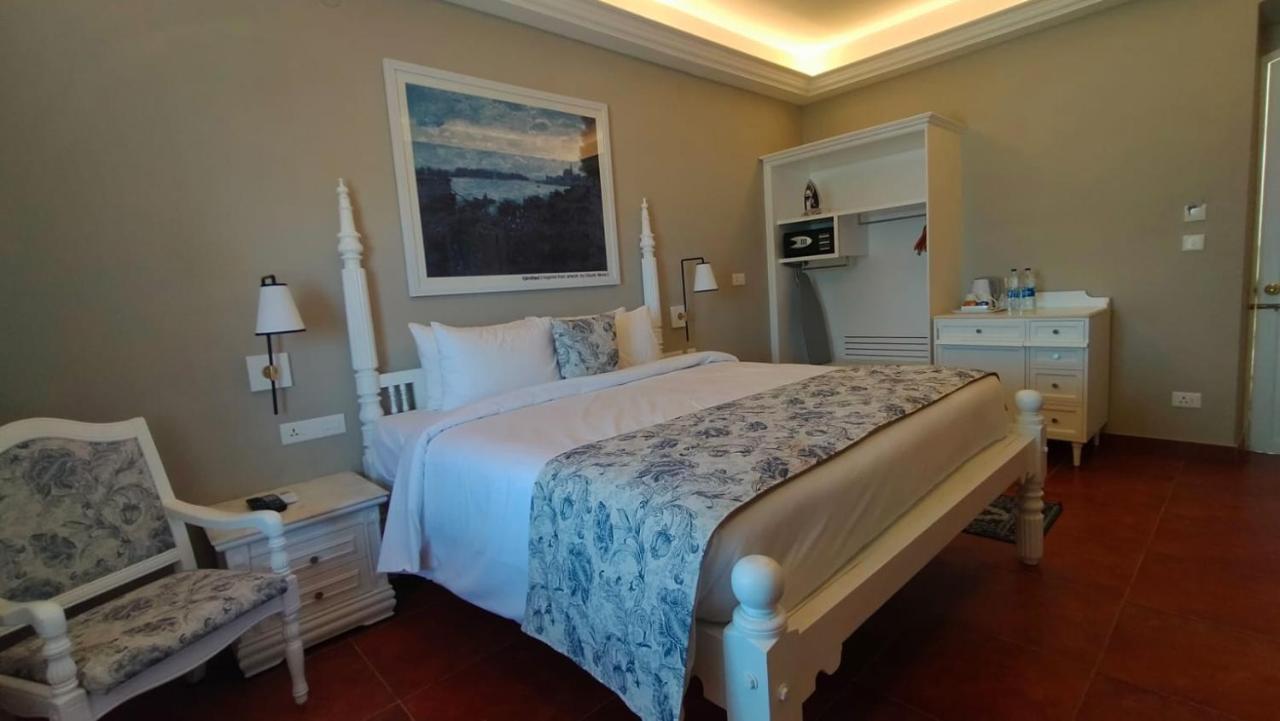 King Room with Balcony