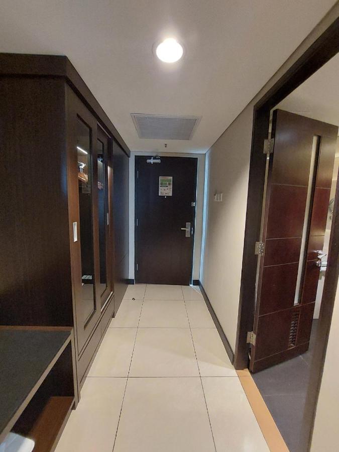 Superior Twin Room with City View - Non-Smoking