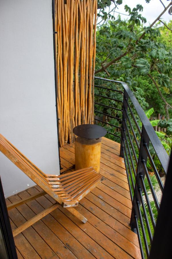 Deluxe Queen Room with Balcony