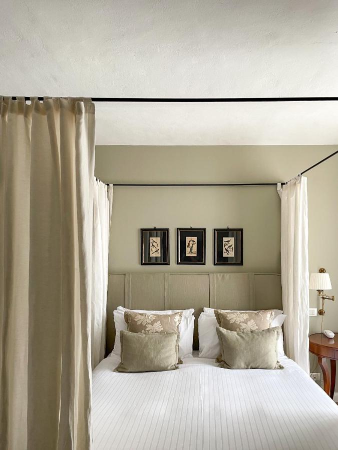 Junior Suite with Balcony