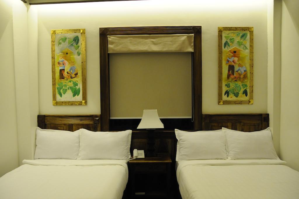 Deluxe Queen Room with Two Queen Beds
