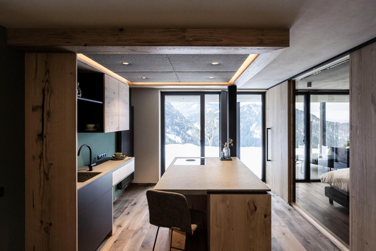 Apartment mit Balkon