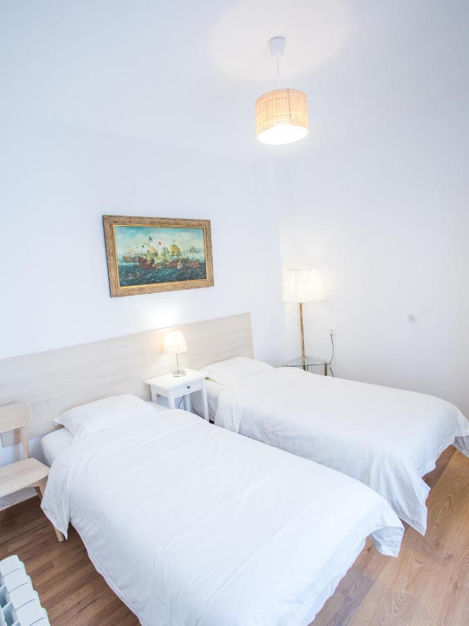 Twin Room with Shared Bathroom