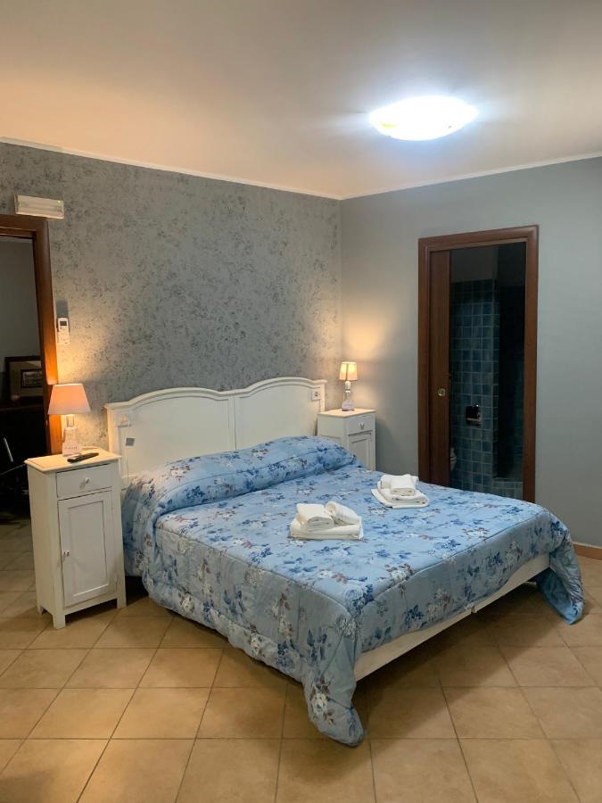 Deluxe Suite with Spa Bath