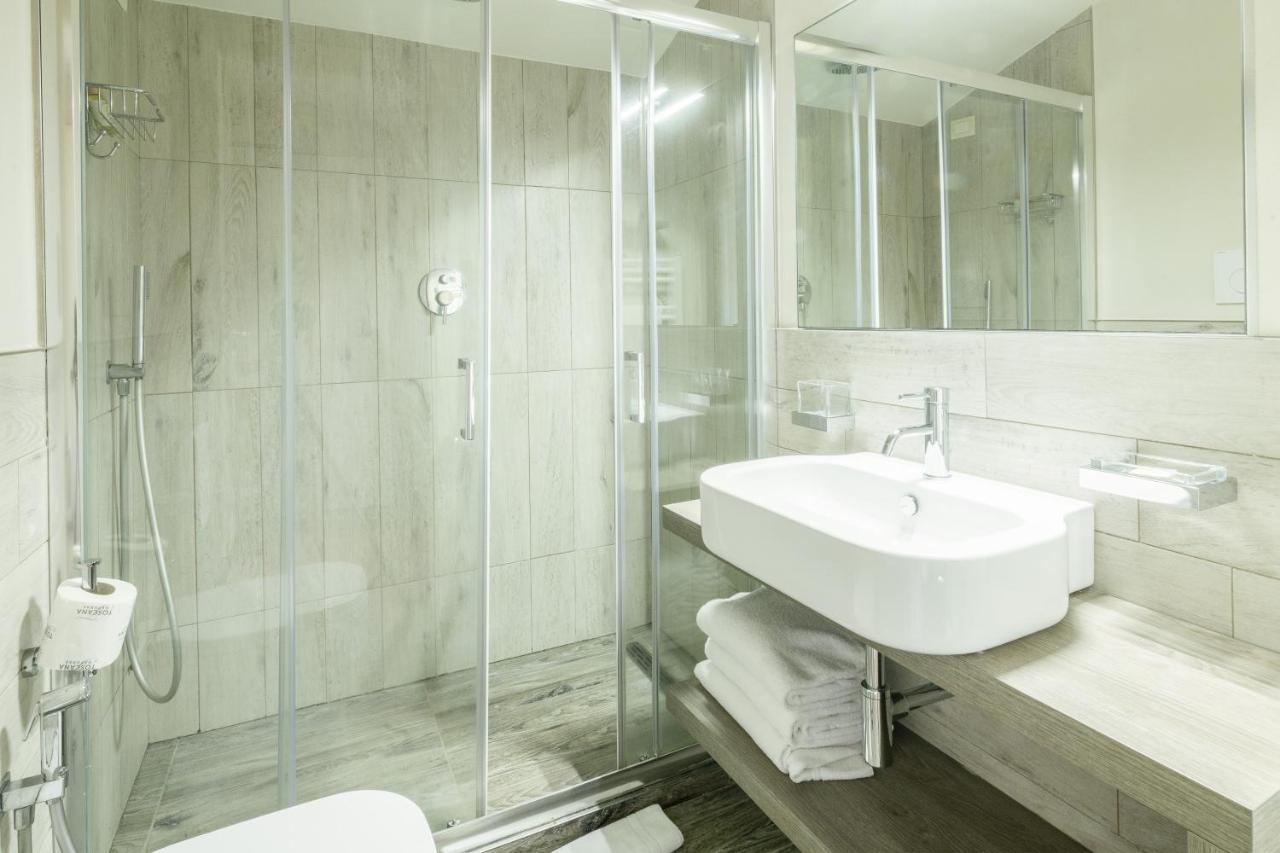 Standard Triple Room,1718496761:JPEG