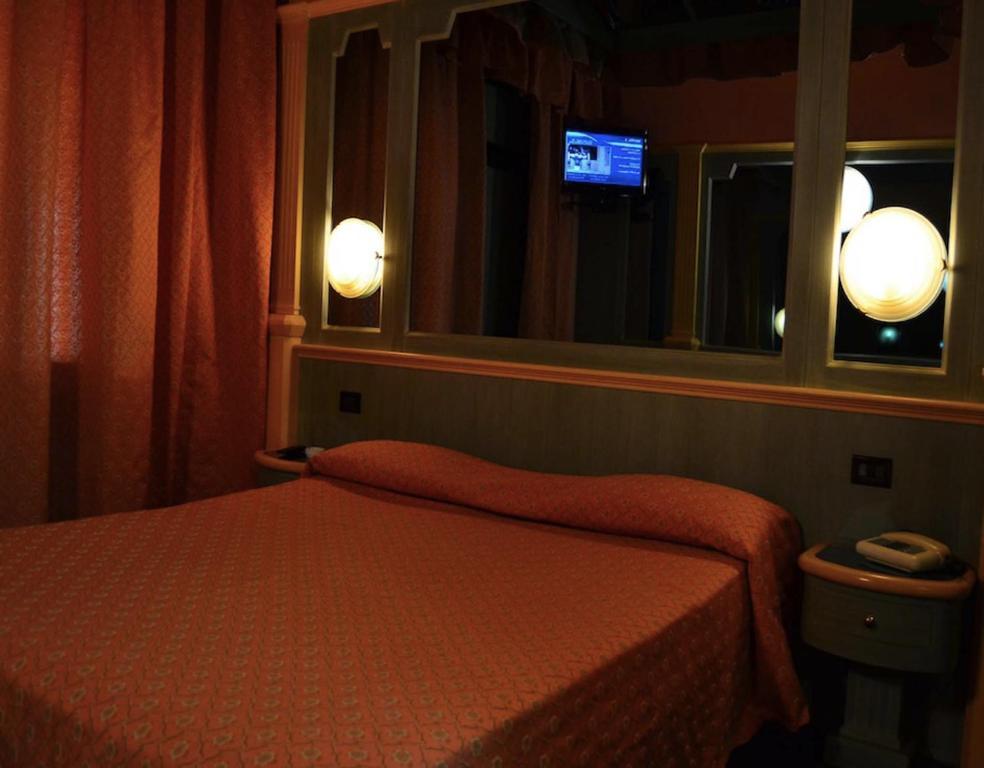 Double Room - Ground Floor
